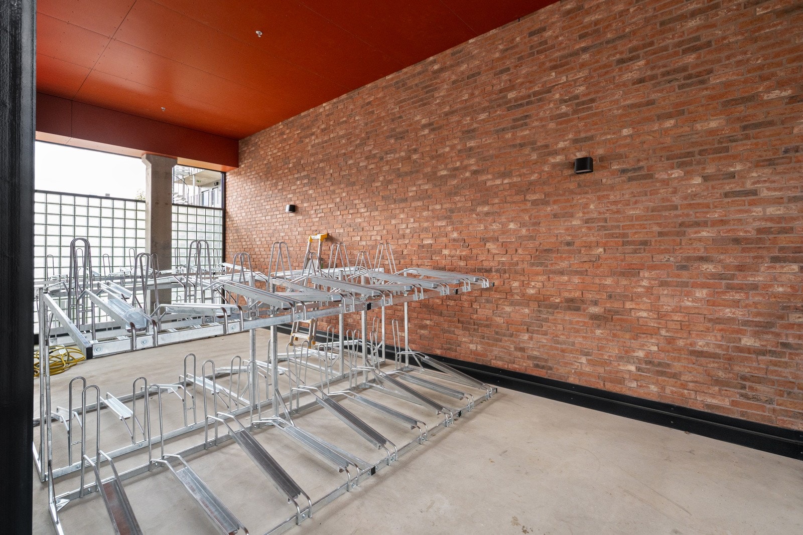 Felles sykkelparkering. Galleribilde