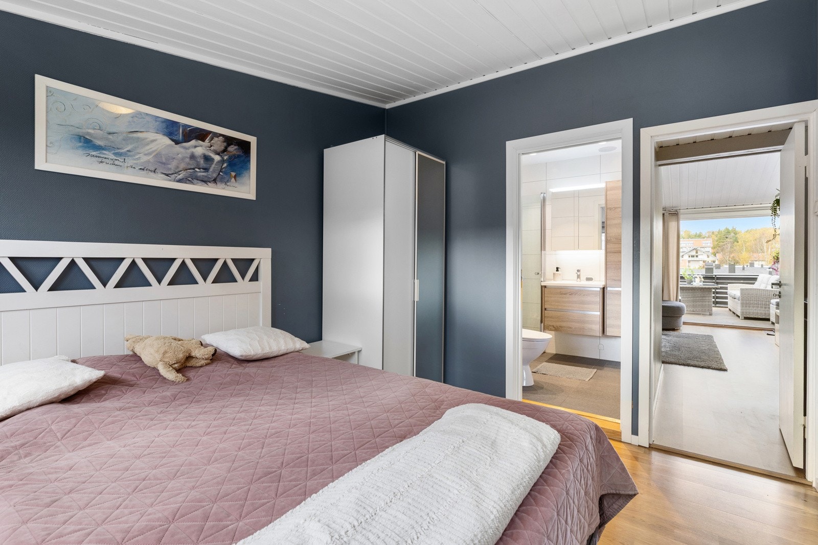 Inngang til eget baderom Galleribilde