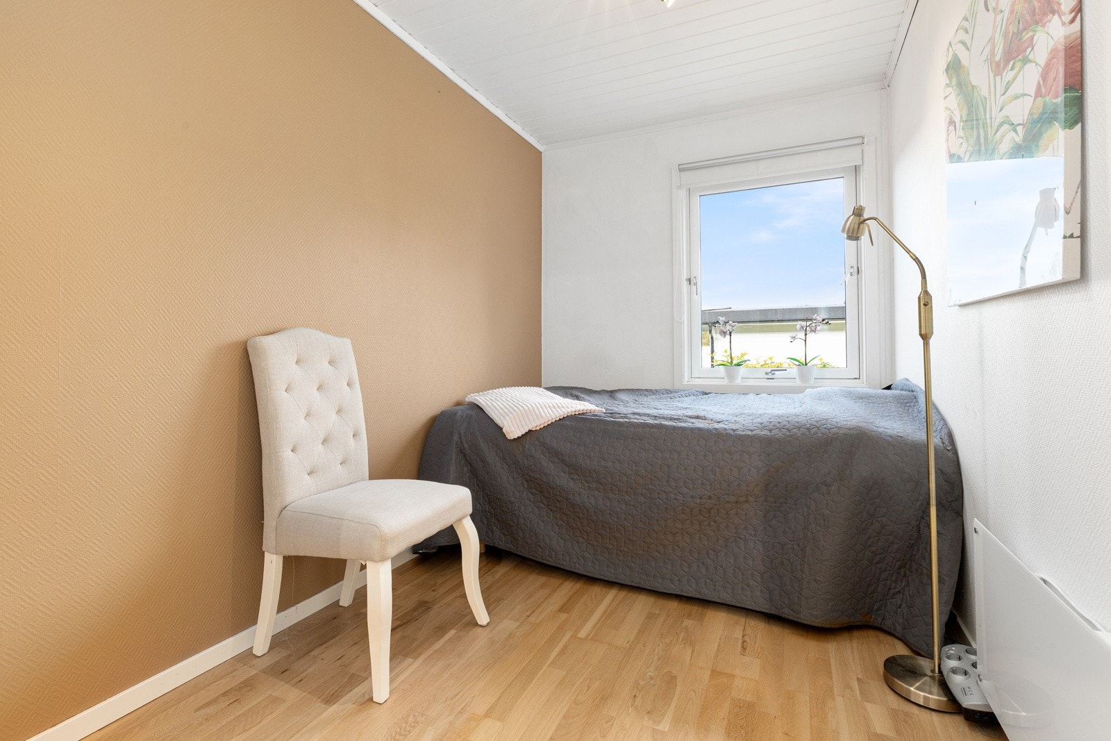 Praktisk rom som egner seg godt som barnerom, kontor eller gjesterom. Galleribilde