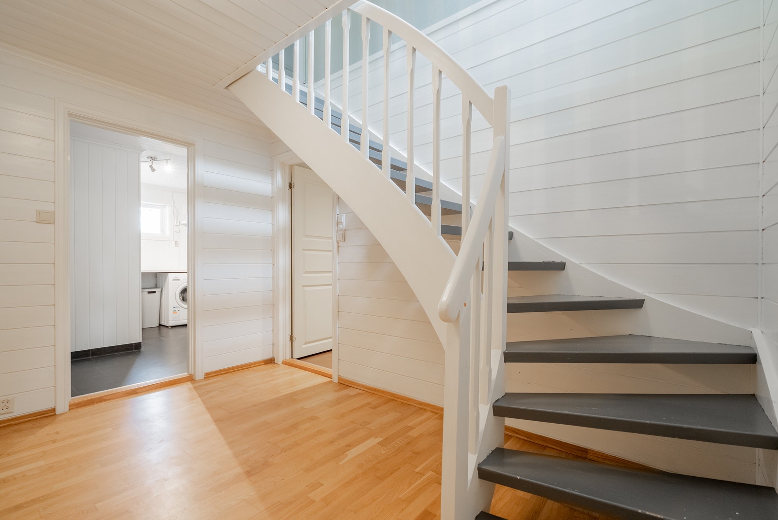 trapp opp til 2. etg Galleribilde