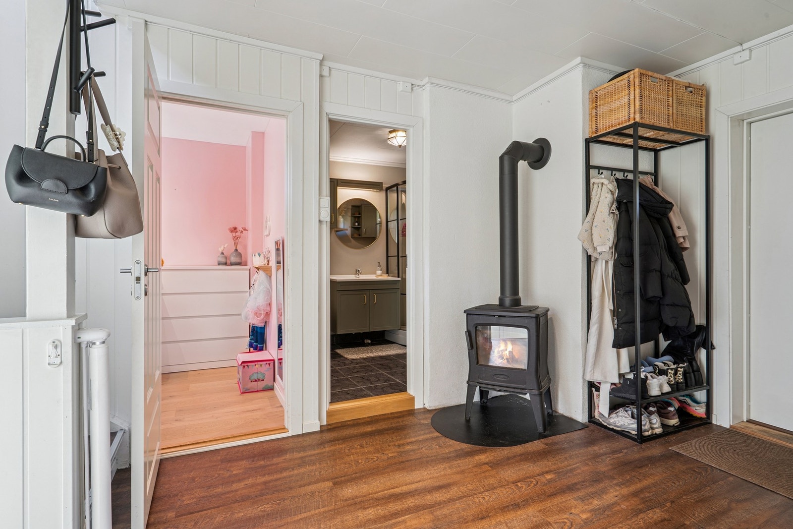 Alle boligens 3 soverom er samlet i 1. etg. Galleribilde