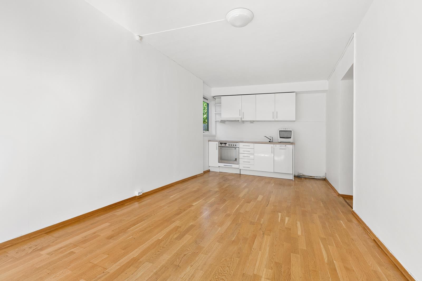 Leiligheten har store flater som gjør den enkel å møblere Galleribilde