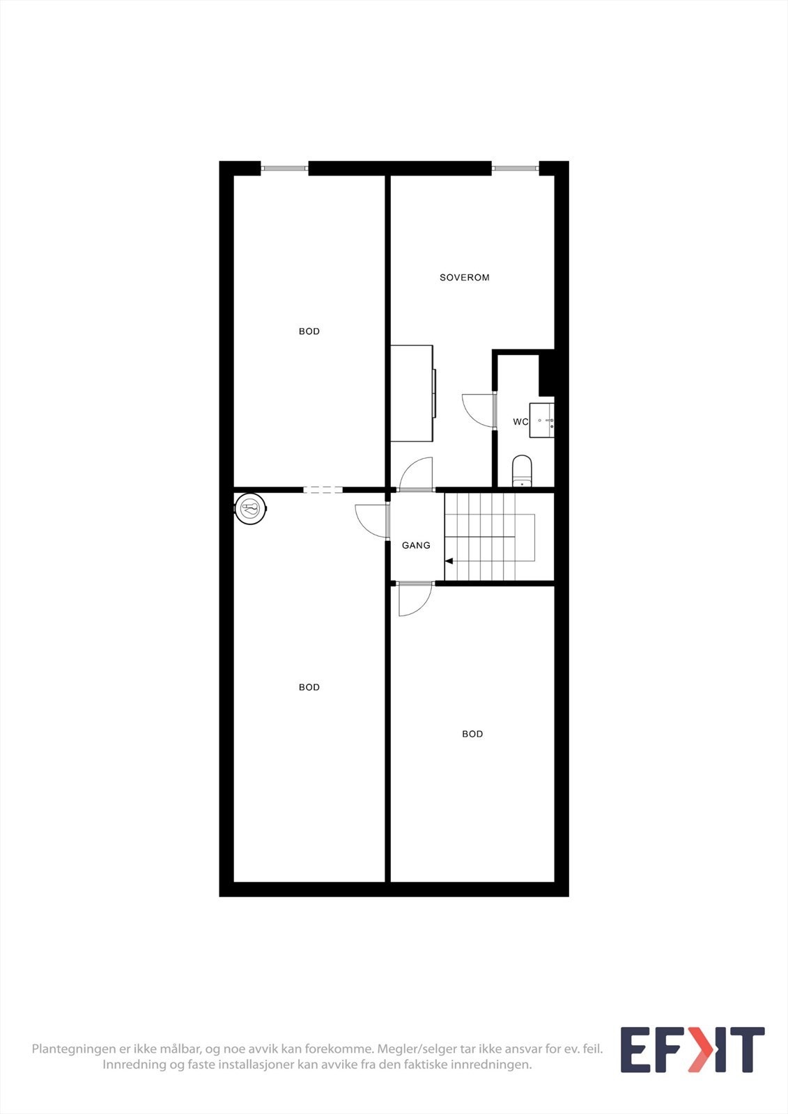 Kjelleretasjen inneholder et soverom, toalettrom og rikelig med lagringsplass i tre boder. Galleribilde
