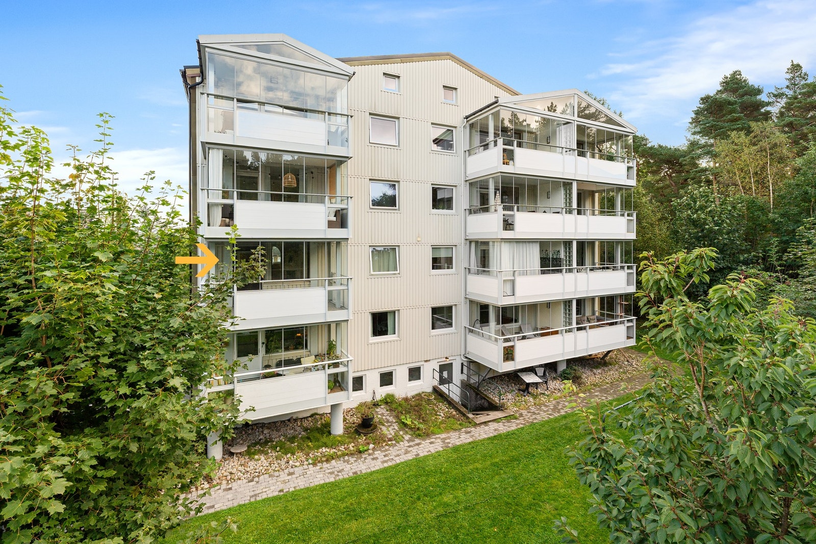 Blokka med innglasset balkong Galleribilde