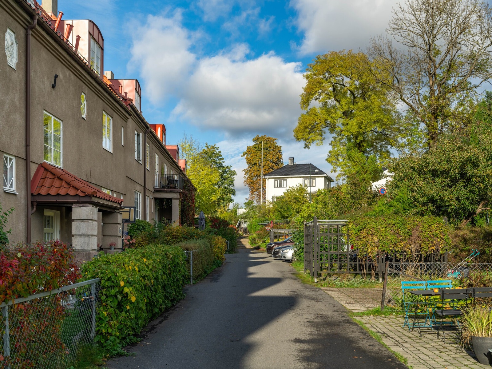 Sognsveien 51-61 er en utrolig koselig rekke, med en skjermet adkomstvei. Galleribilde