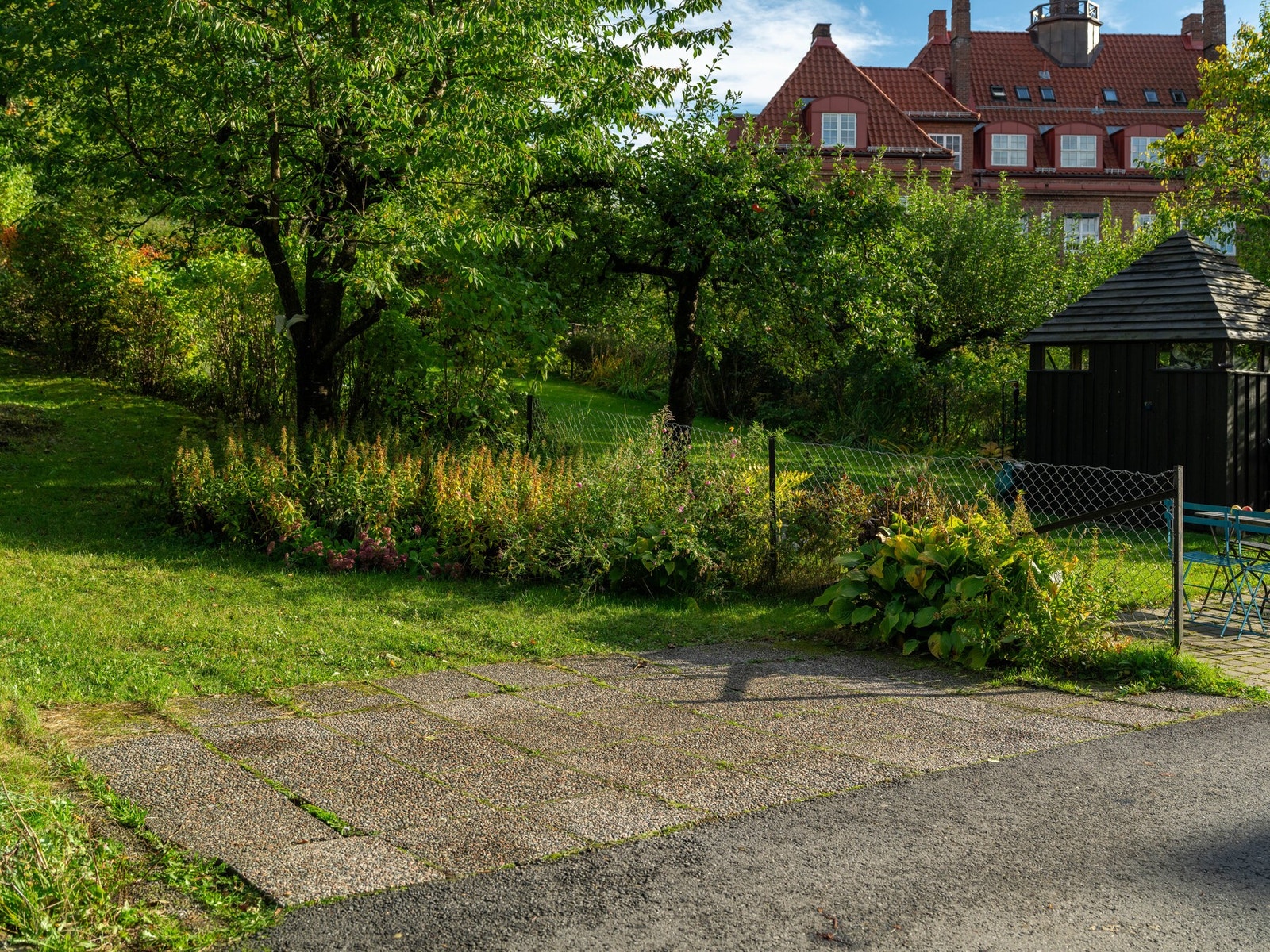Og ikke minst: du har din helt egne parkeringsplass! DET er fint det. Galleribilde