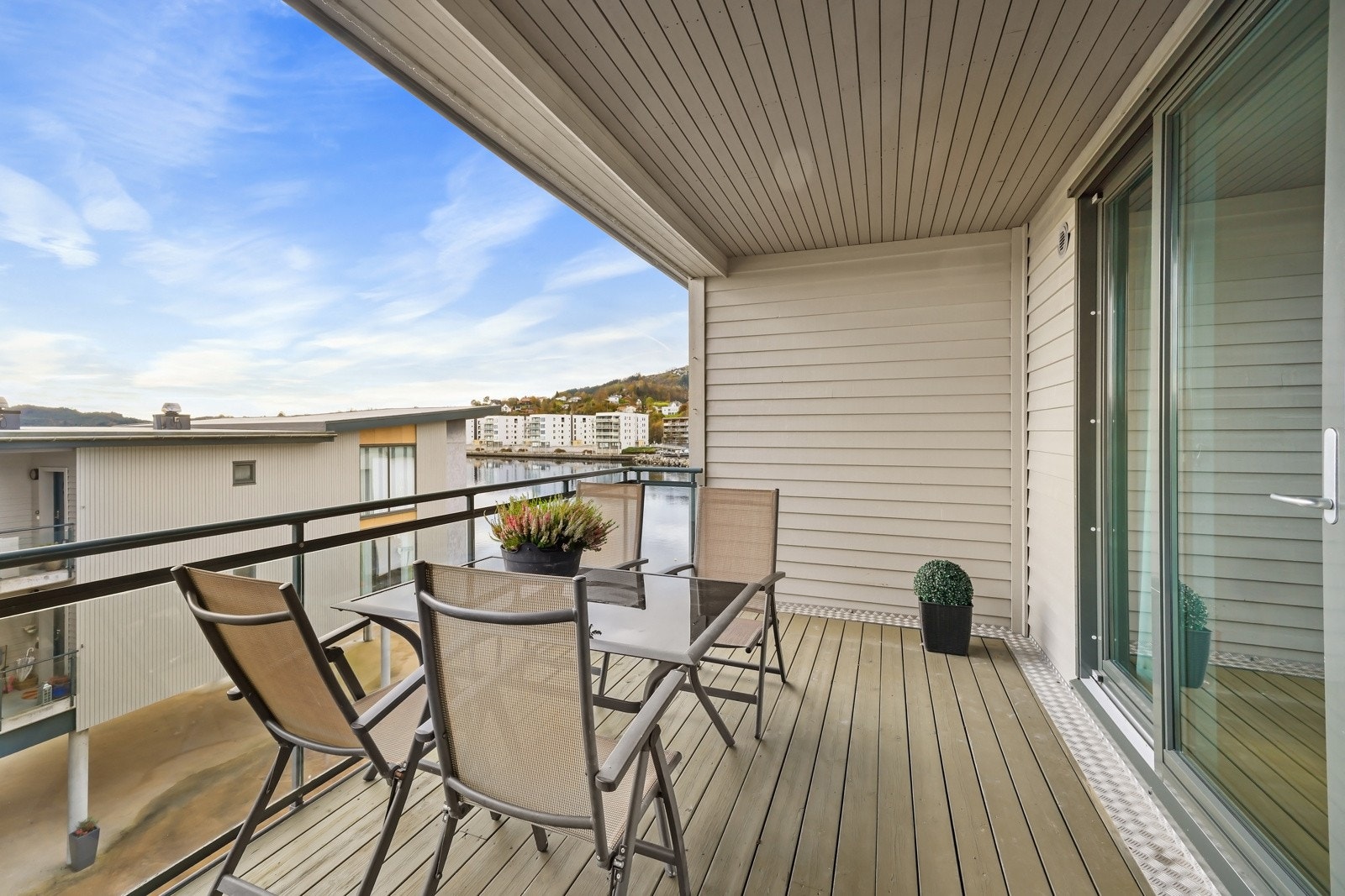 Her kan du nyte herlige sommerkvelder. Galleribilde