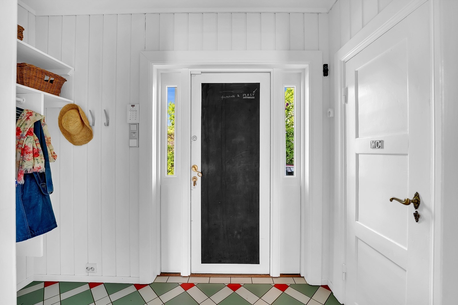 Separat wc i tilknytning til entré. Galleribilde