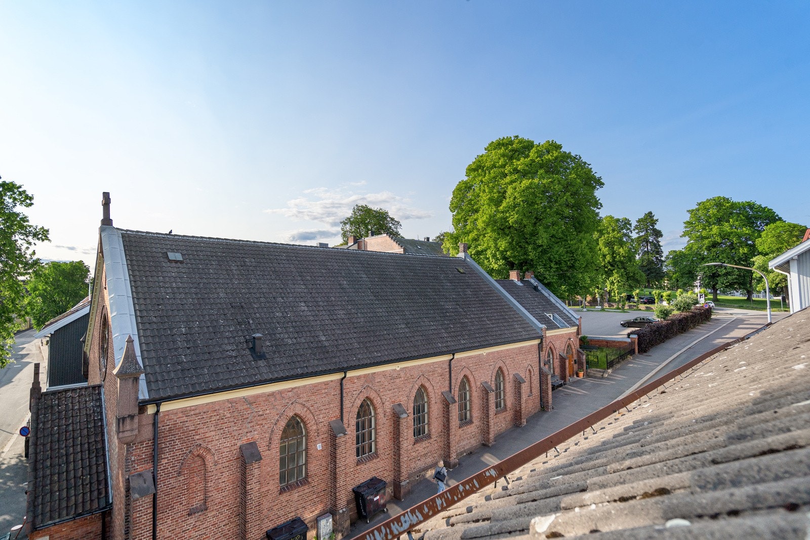 Utsyn fra loftsetasjens takvinduer Galleribilde