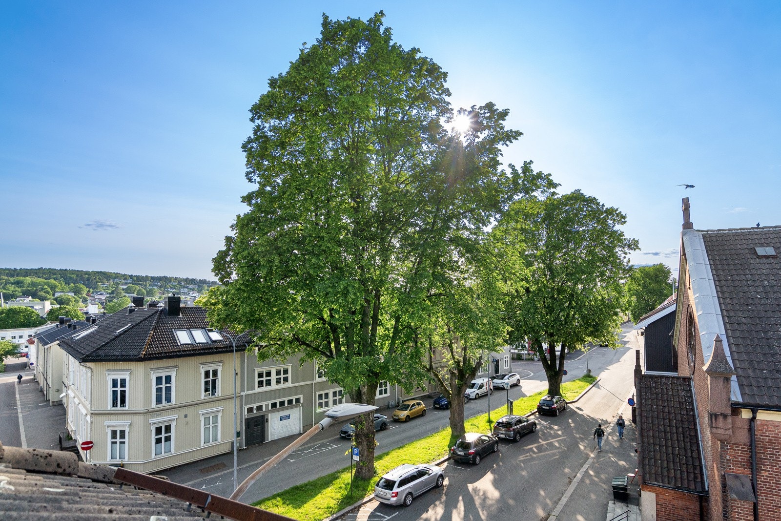 Utsyn fra loftsetasjens takvinduer Galleribilde