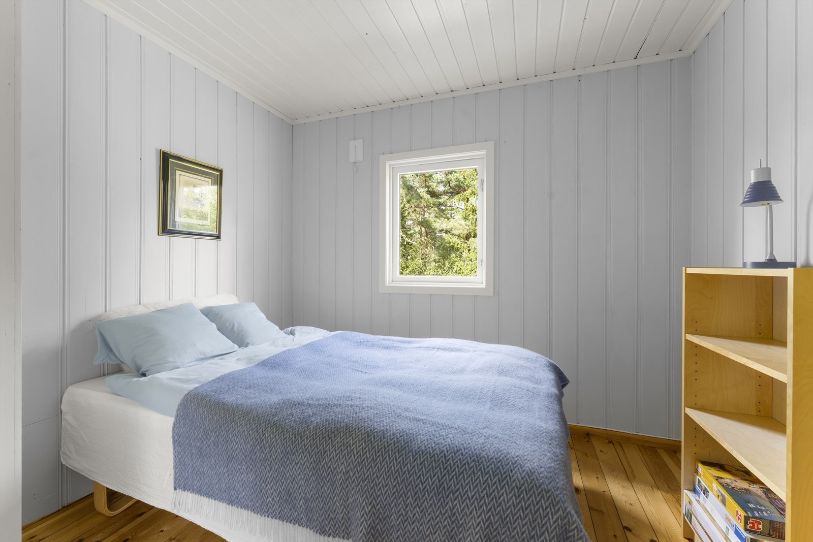 Lyst og koselig soverom Galleribilde