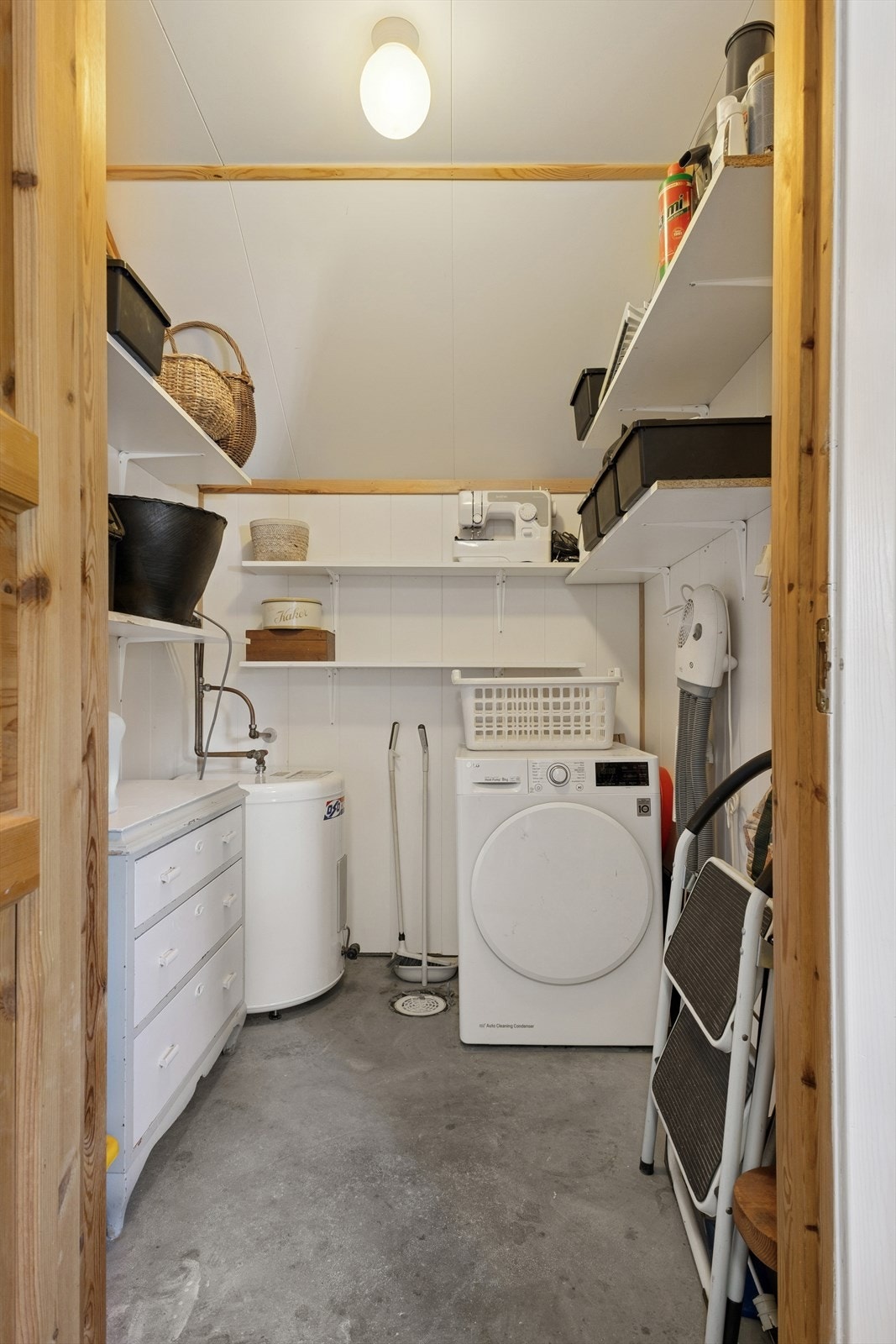 Vaskerom/bod. Galleribilde