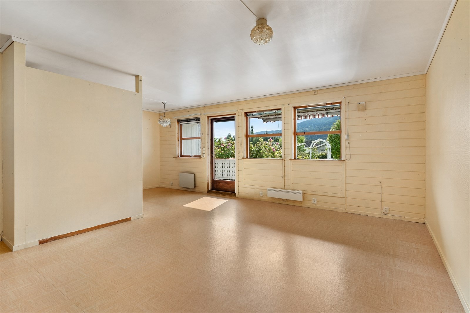 Stue og kjøkken ligger i åpen løsning. Galleribilde