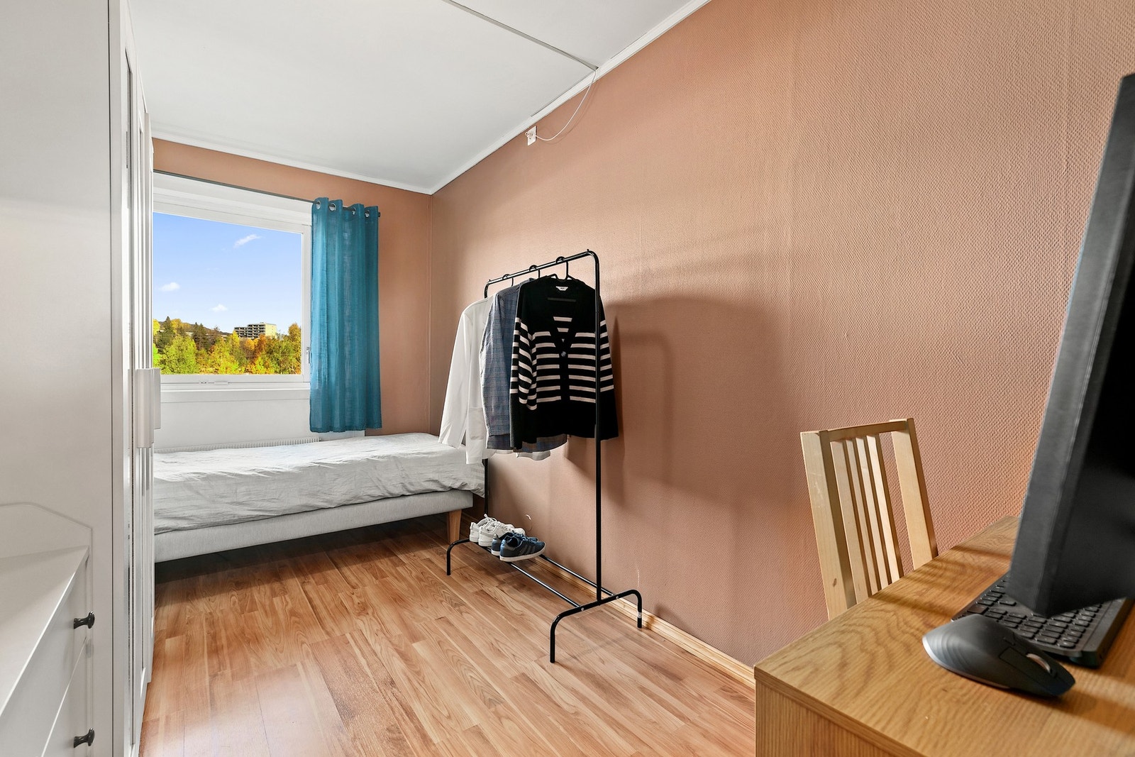 Soverom 2 - Passer ypperlig som barnerom, gjesteværelse eller kontor Galleribilde