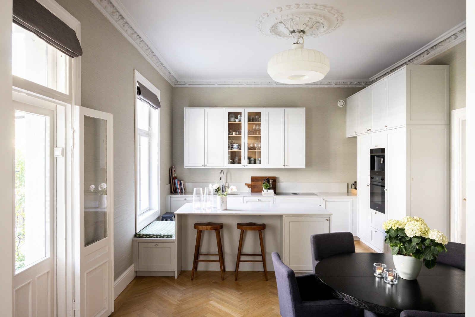 Leiligheten har et eksklusivt, snekkerbygget Shakerkjøkken fra anerkjente Nordiska Kök