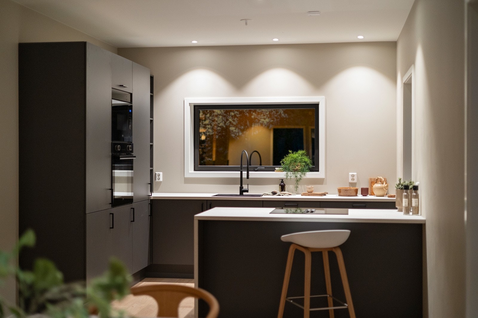 Strøken enebolig fra 2024 med 4 soverom, 2 bad, vaskerom/bod og carport Galleribilde