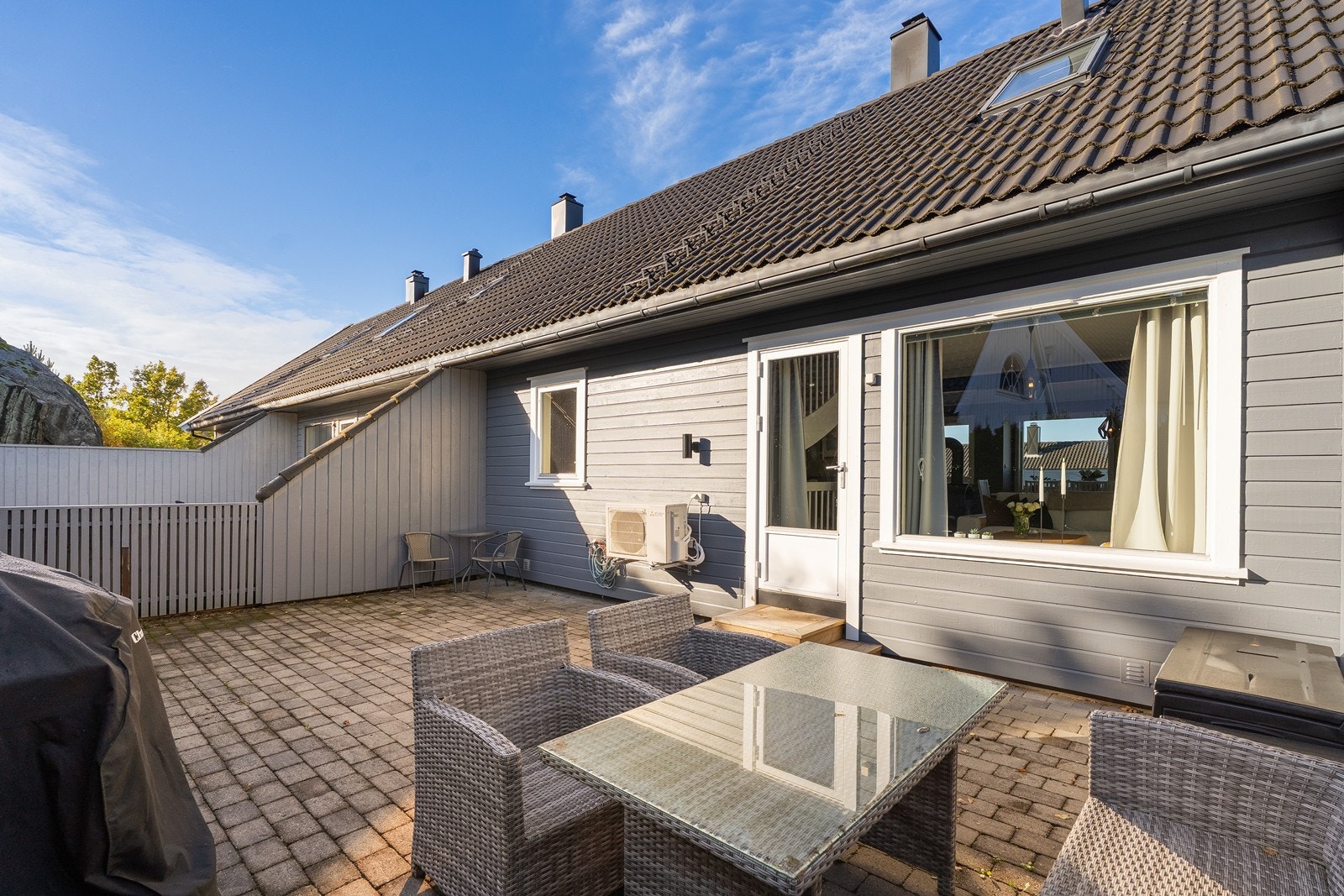 Uteplass Galleribilde