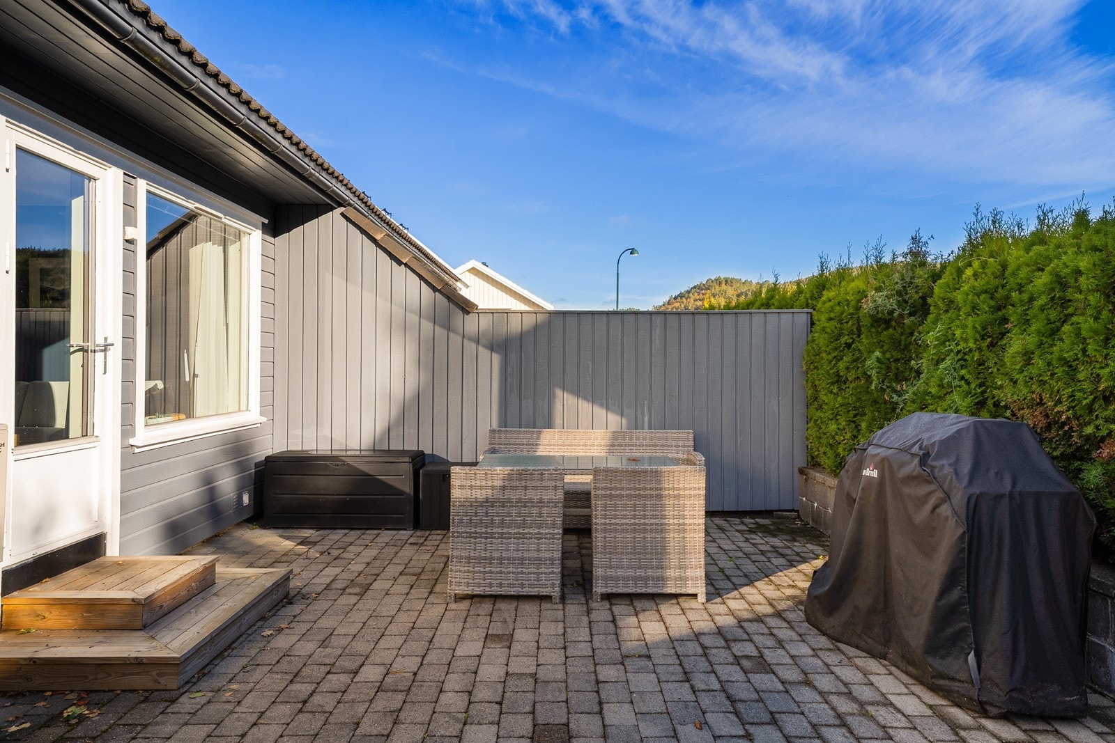 Hyggelig uteplass Galleribilde