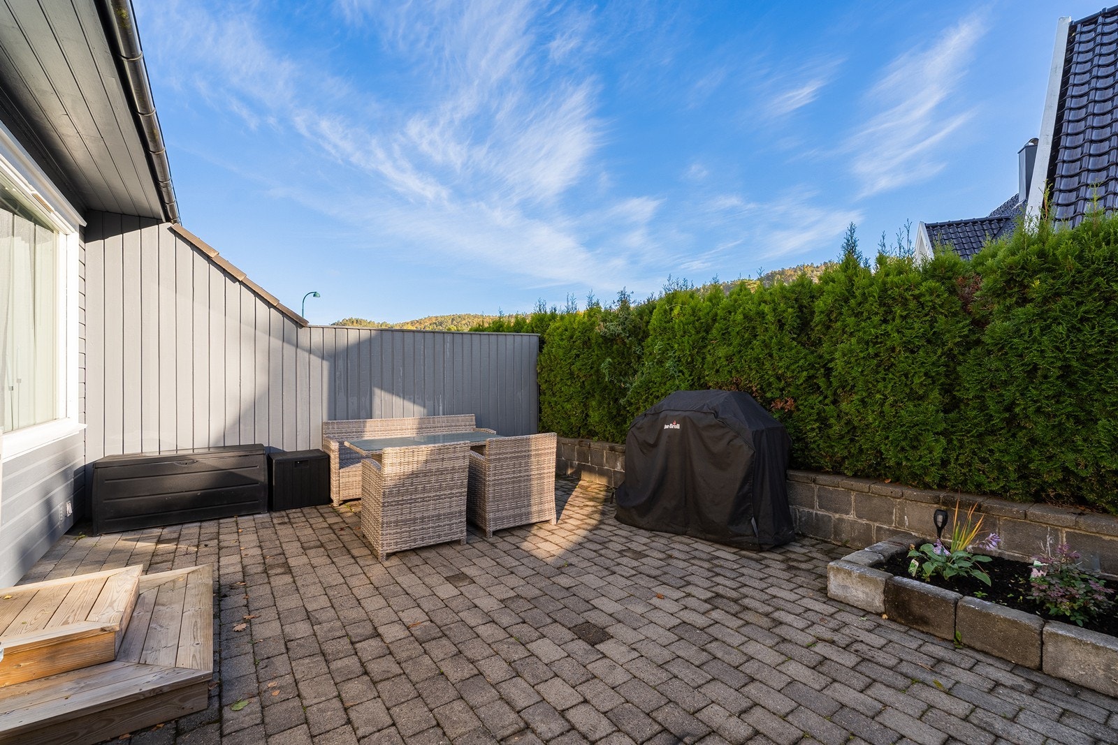 Uteplass Galleribilde