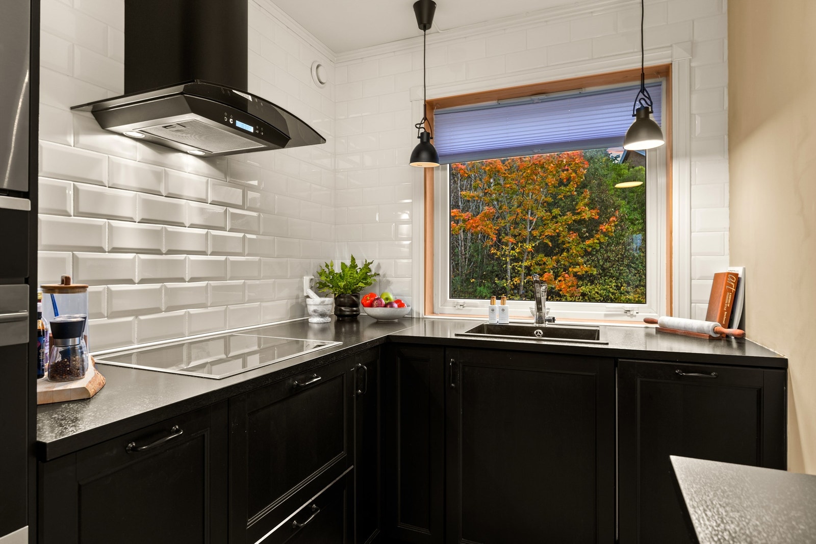 Integrerte hvitevarer på kjøkken vil medfølge eiendommen. Galleribilde