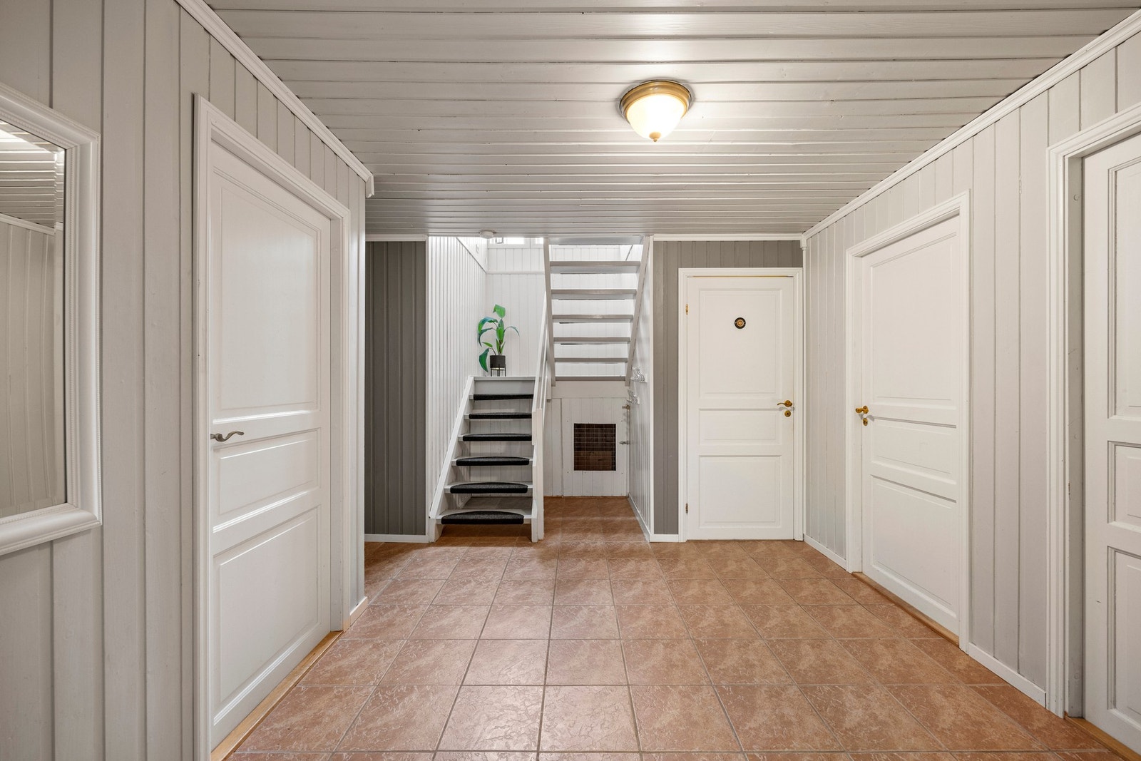 Gang/trapperom - 16,5 kvm. Galleribilde