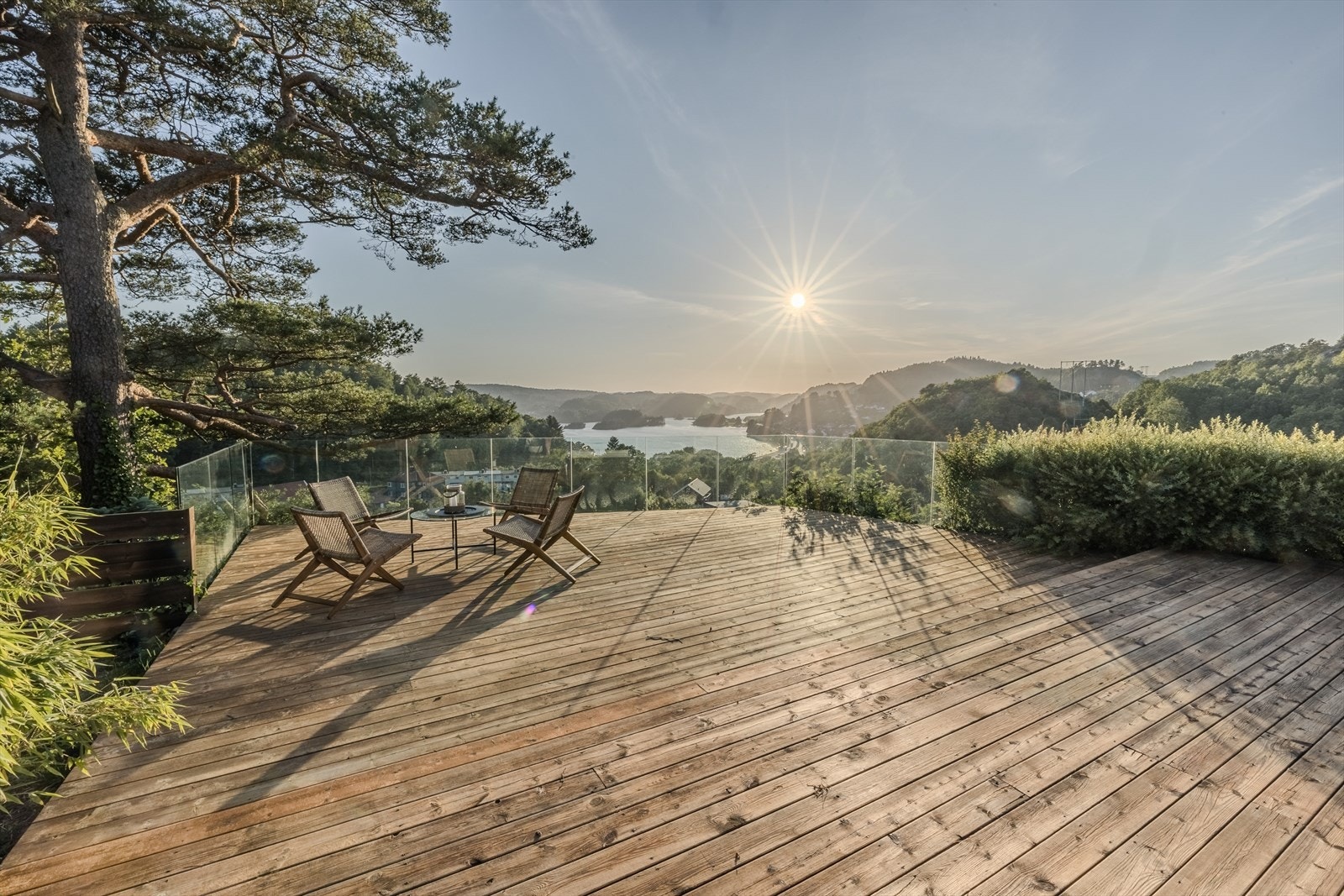 Nydelig uteplass og utsikt Galleribilde