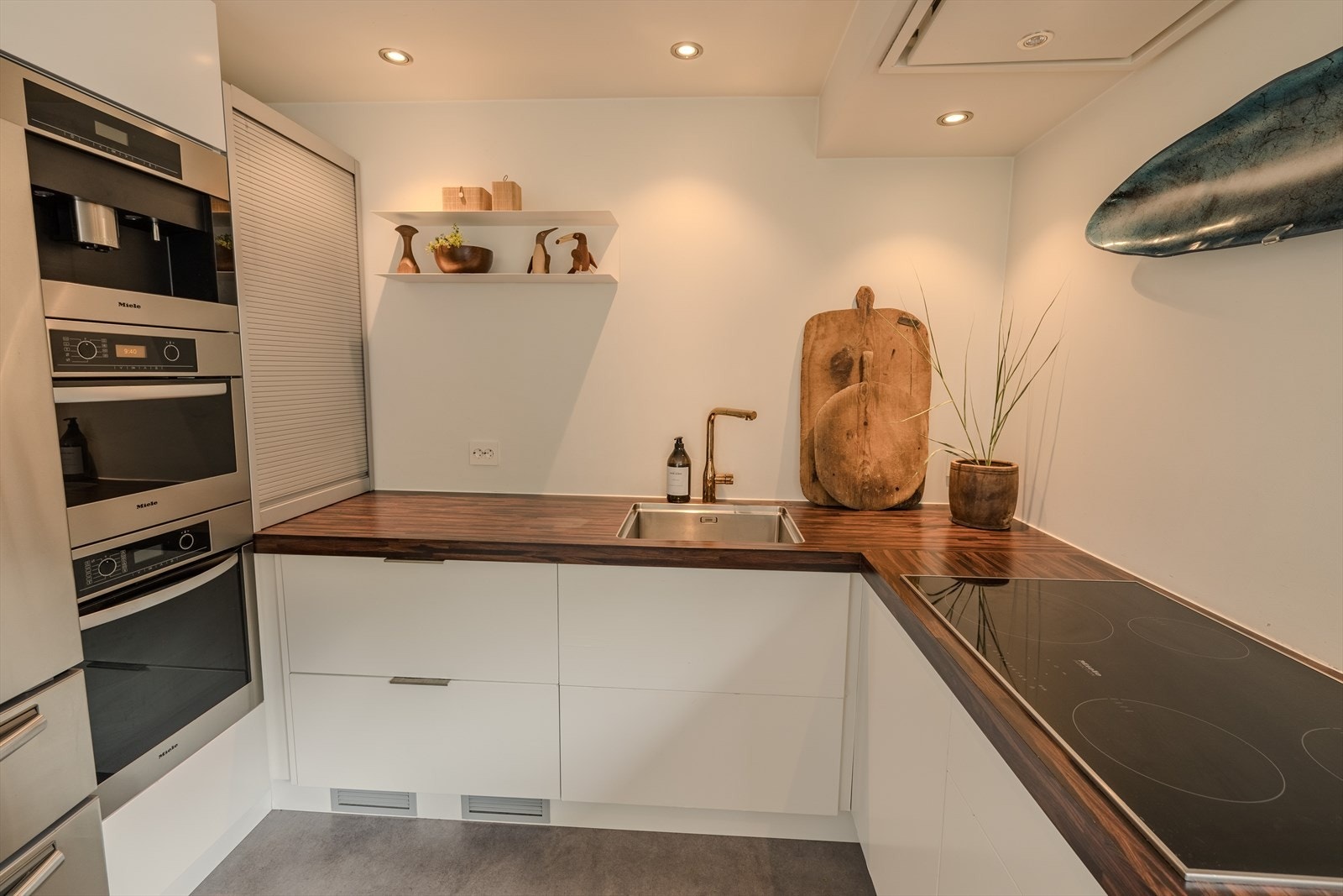 Fra kjøkken i hoveddelen. Galleribilde