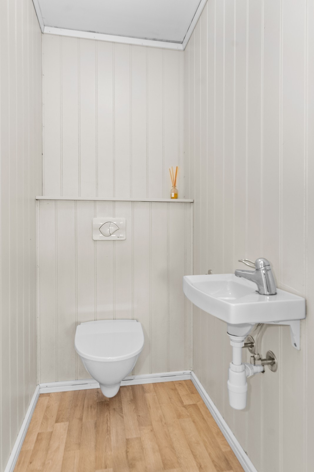 Toalettrom utleiedel. Galleribilde