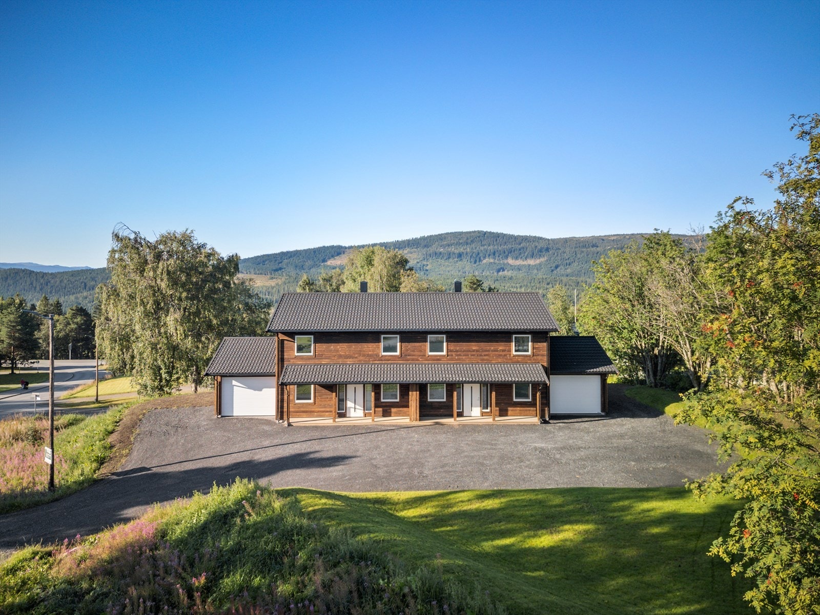 Rennebu kan by på fantastiske turmuligheter, både sommer og vinter. Trollheimen og Forollhogna nasjonalpark ligger delvis i kommunen. Galleribilde