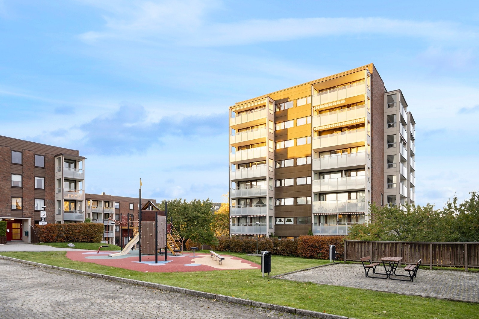 Velkommen til Maria Dehlis vei 15! Presentert av Mikael Ufuk v/Eiendomsmeglerne. Galleribilde