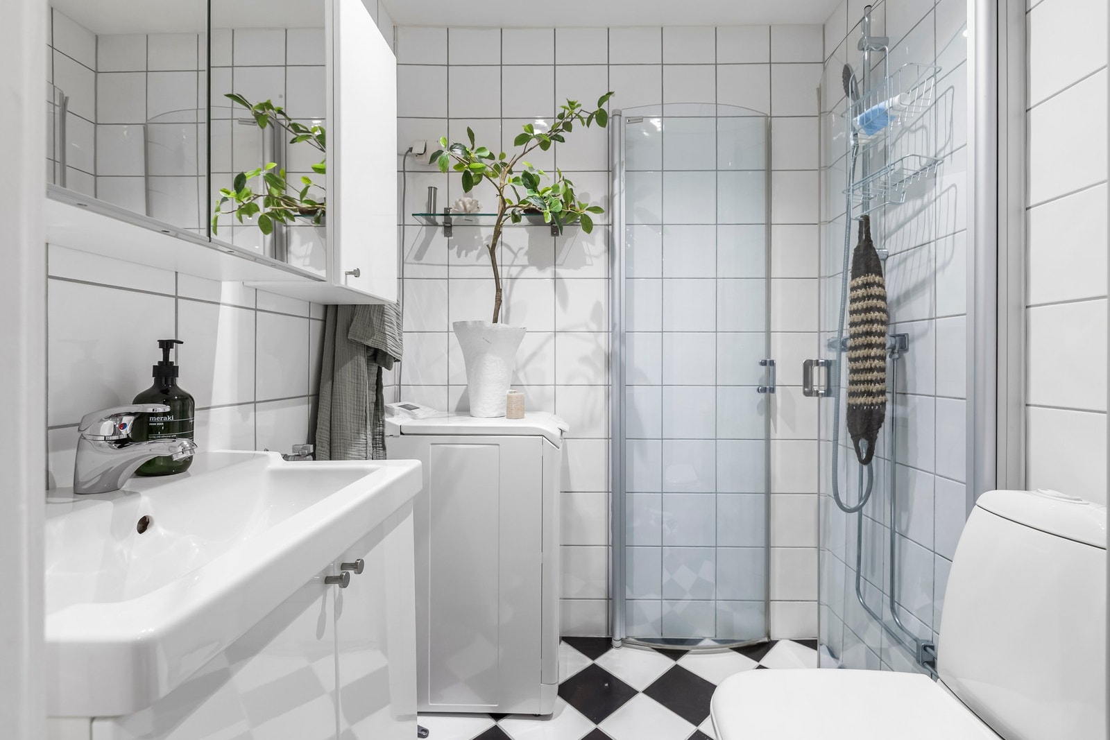 Badet ble oppgradert i 2004 og har flislagte overflater og varmekabler i gulvet. Galleribilde