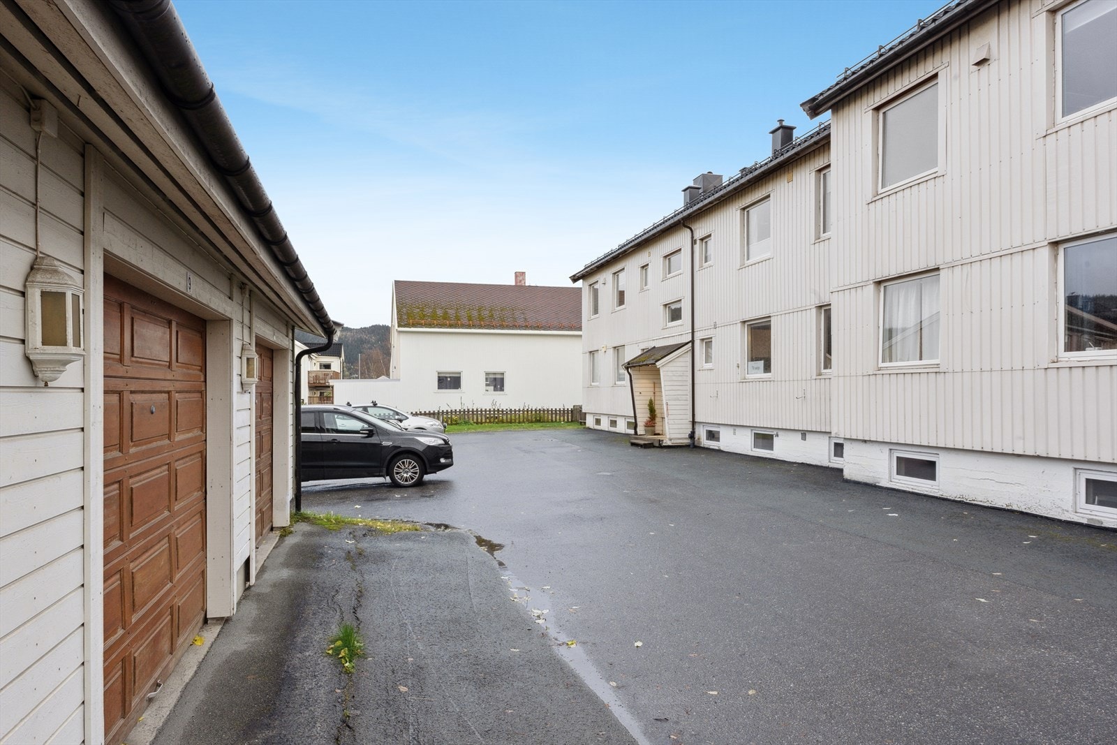 Innkjørsel og garasjer Galleribilde