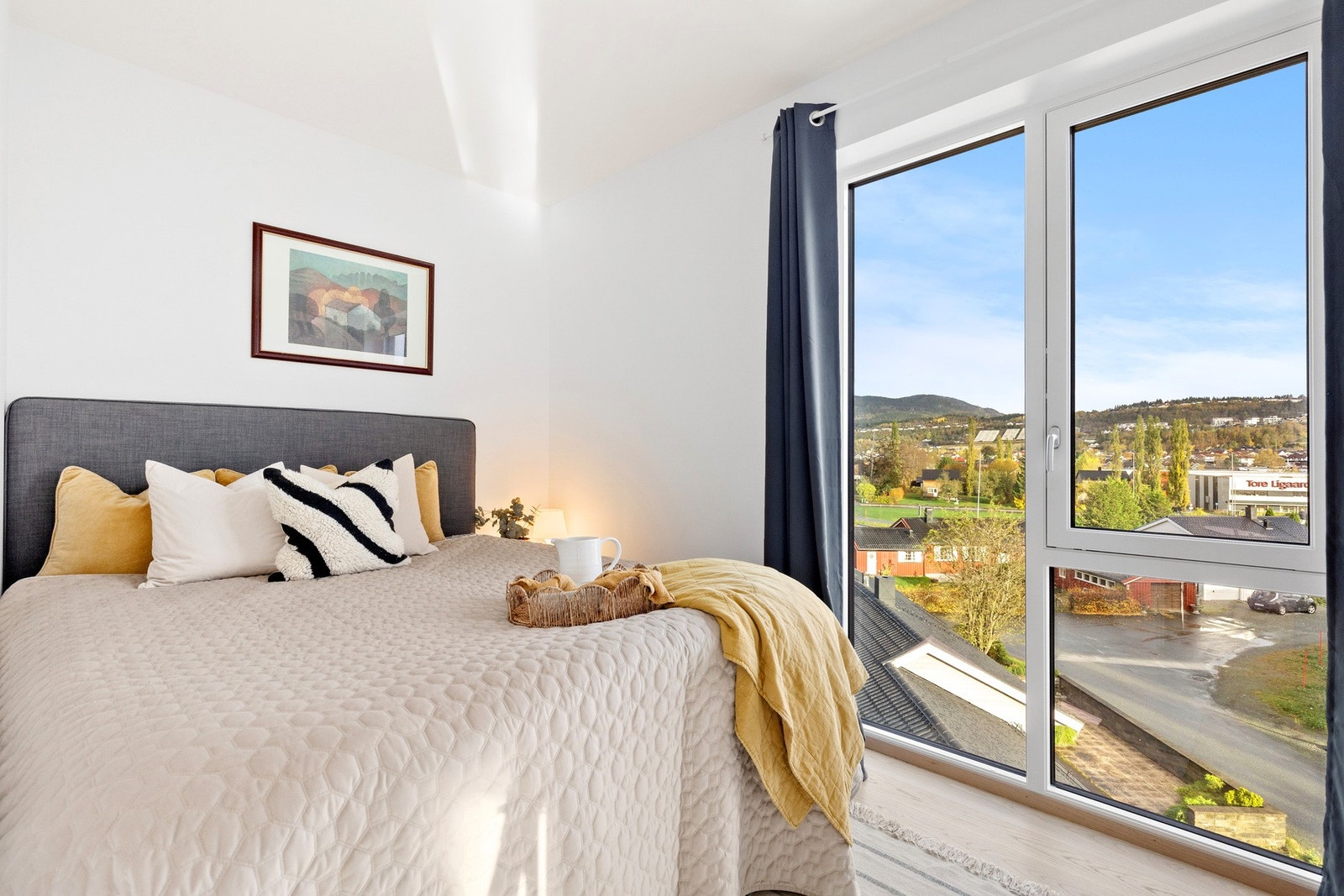 Leiligheten har 2 romslige soverom. Galleribilde