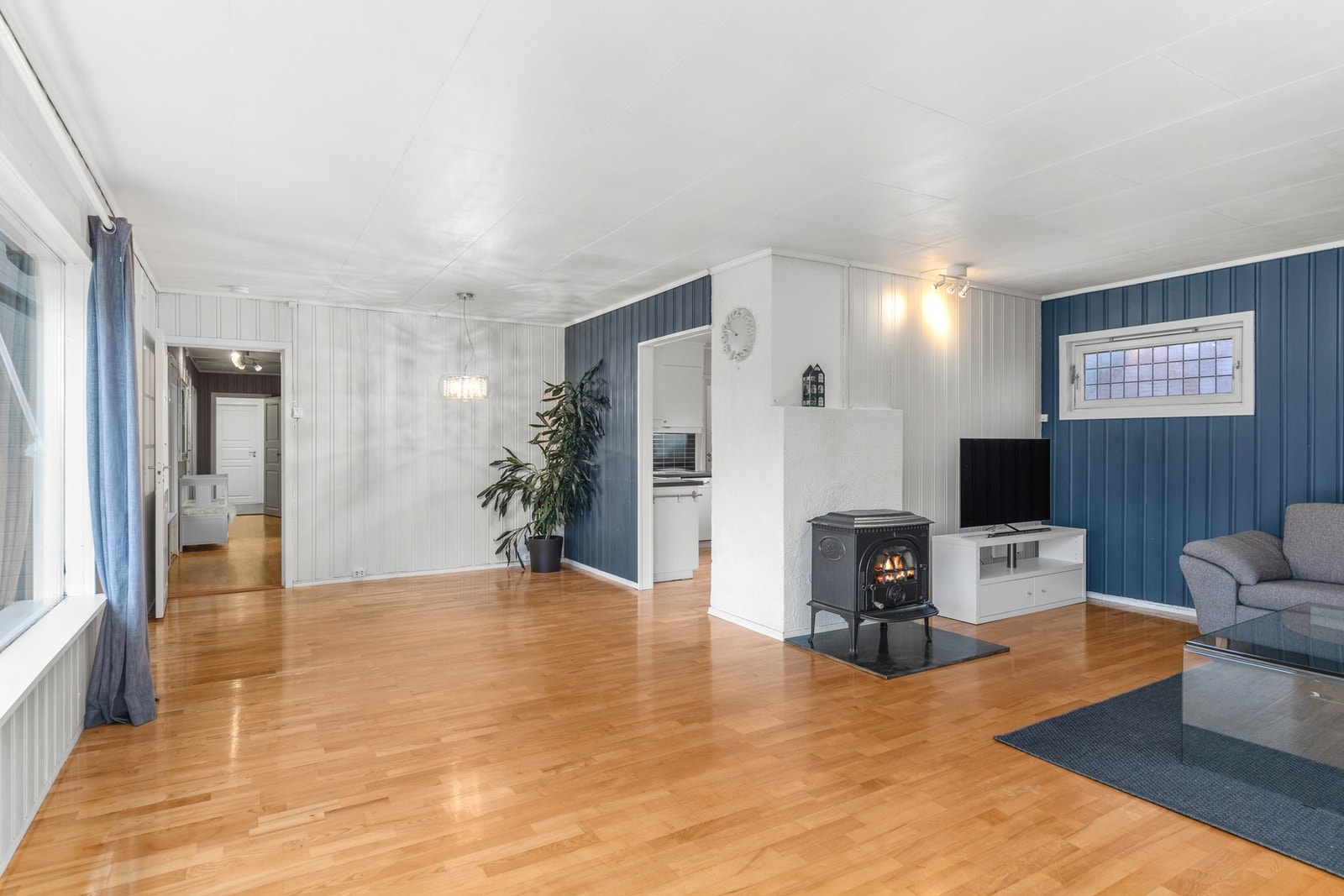 Rommets planløsning gir deg mulighet til å innrede i flere sittesoner. Galleribilde