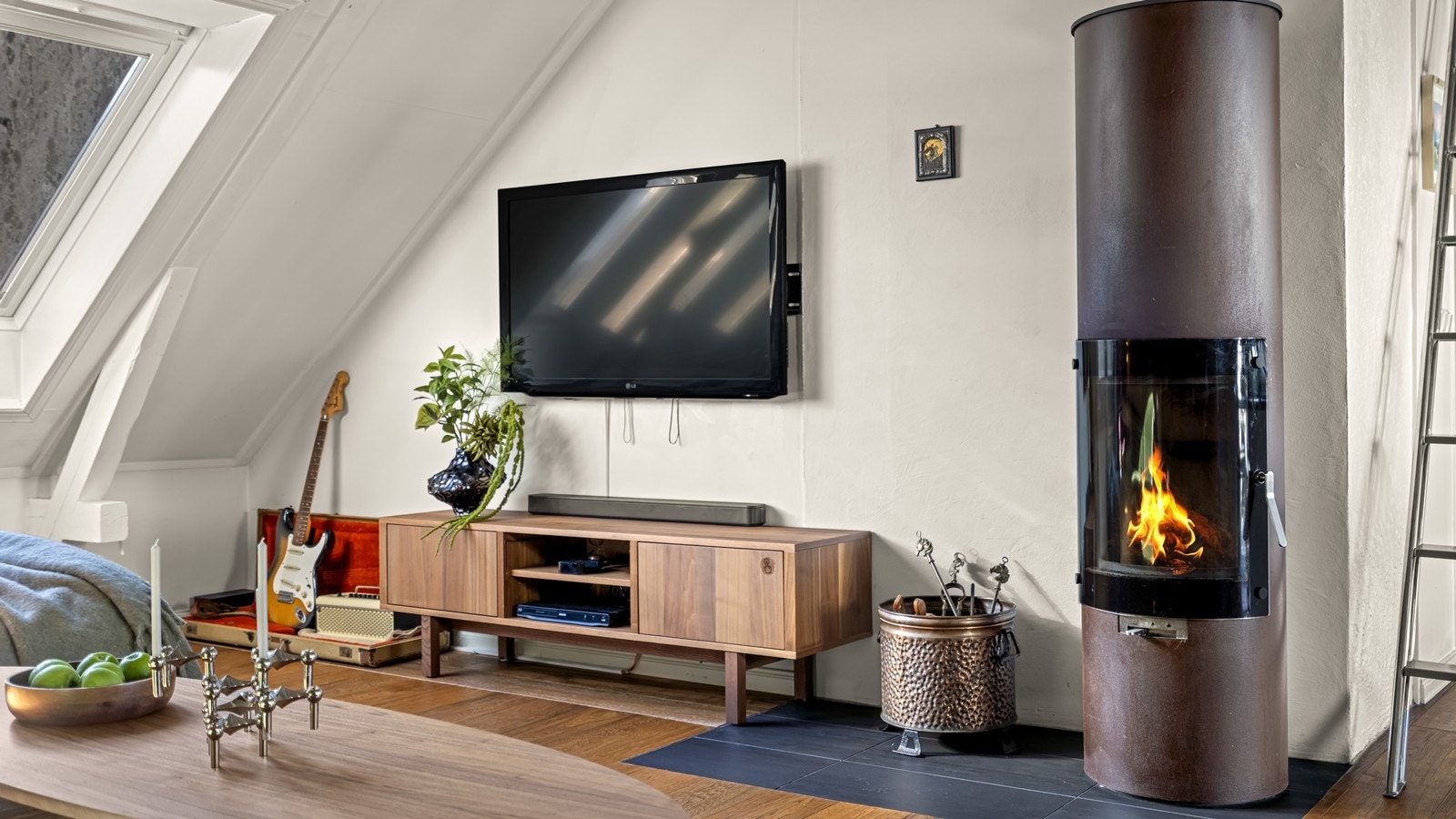 Flott vedovn i cortenstål Galleribilde