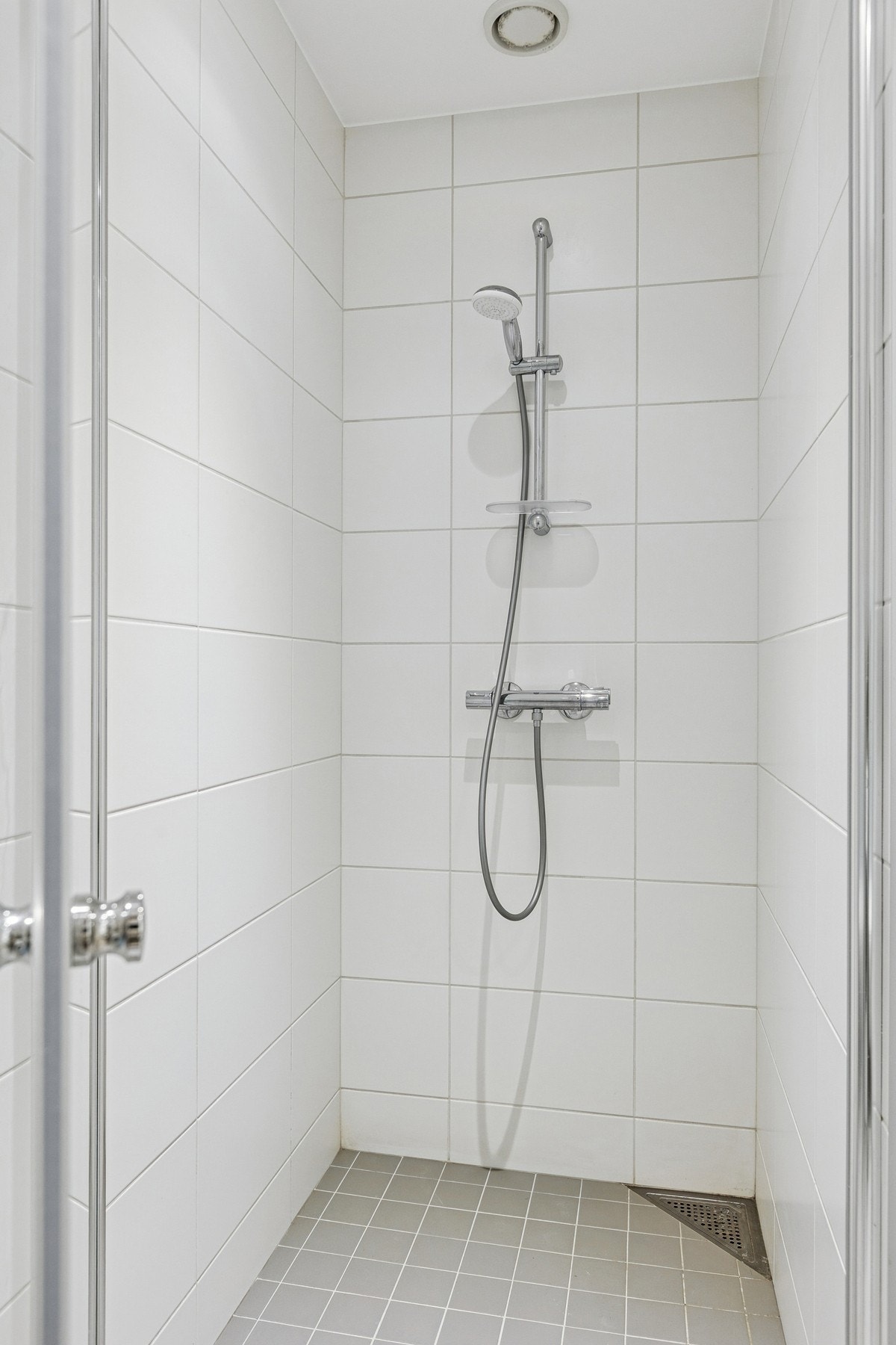 Dusjhjørne. Galleribilde