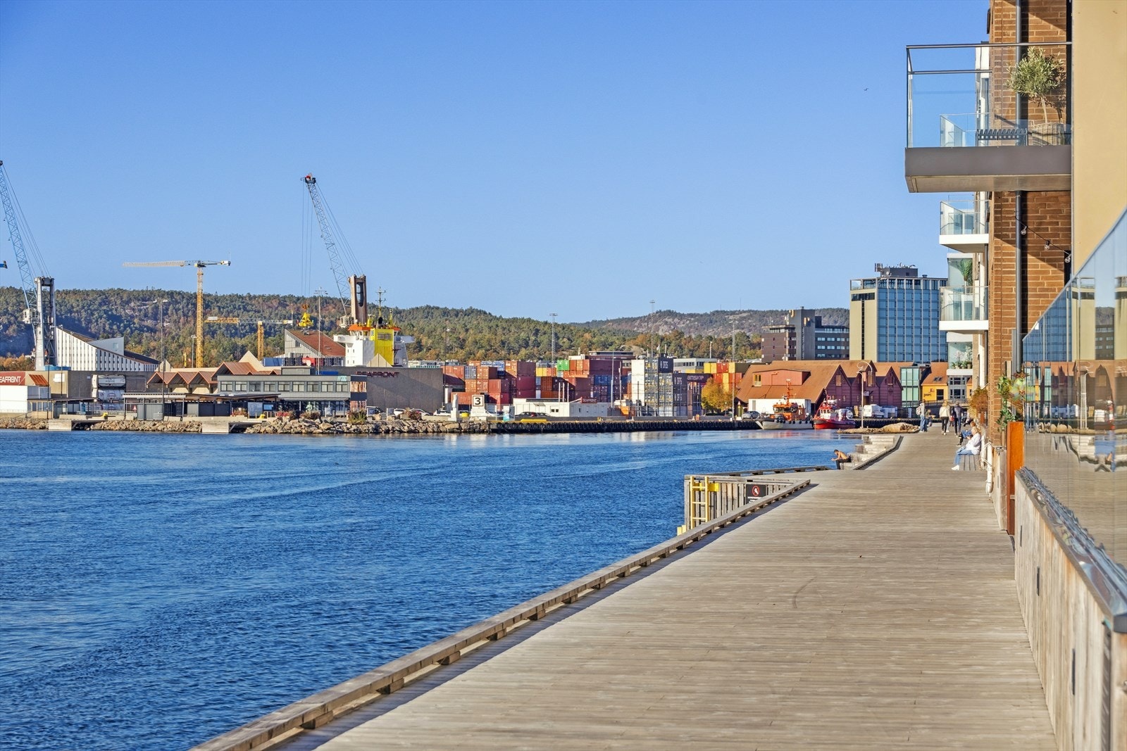 Her kan du nyte morgenjogger langs kanalen, pikniker ved vannet og fantastiske solnedganger. Galleribilde