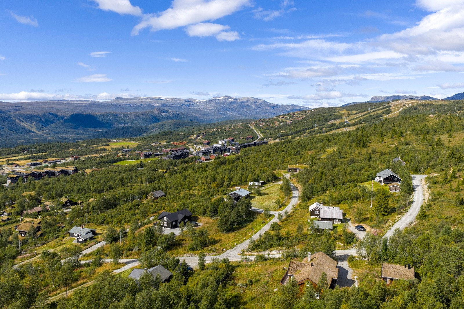 Beitostølen Sentrum har alle slags tilbud fra gourmetrestauranter til cafeer, puber og gode shopping steder Galleribilde