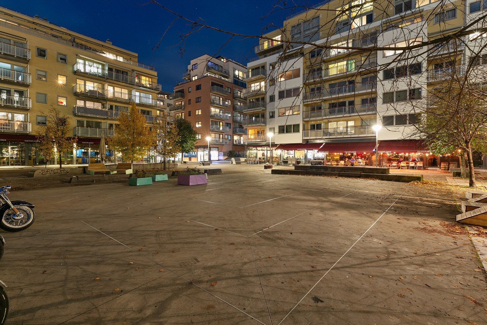 Teaterplassen Galleribilde