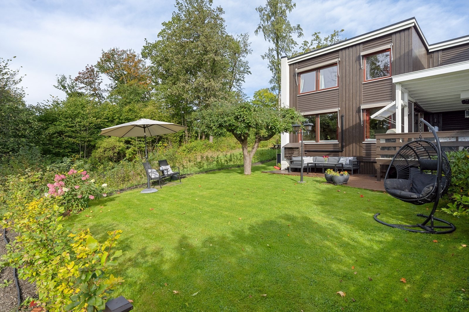 Velkommen til Bleikeråsen 24 presentert av Sara Husebø i Eiendomsmegler 1! Galleribilde