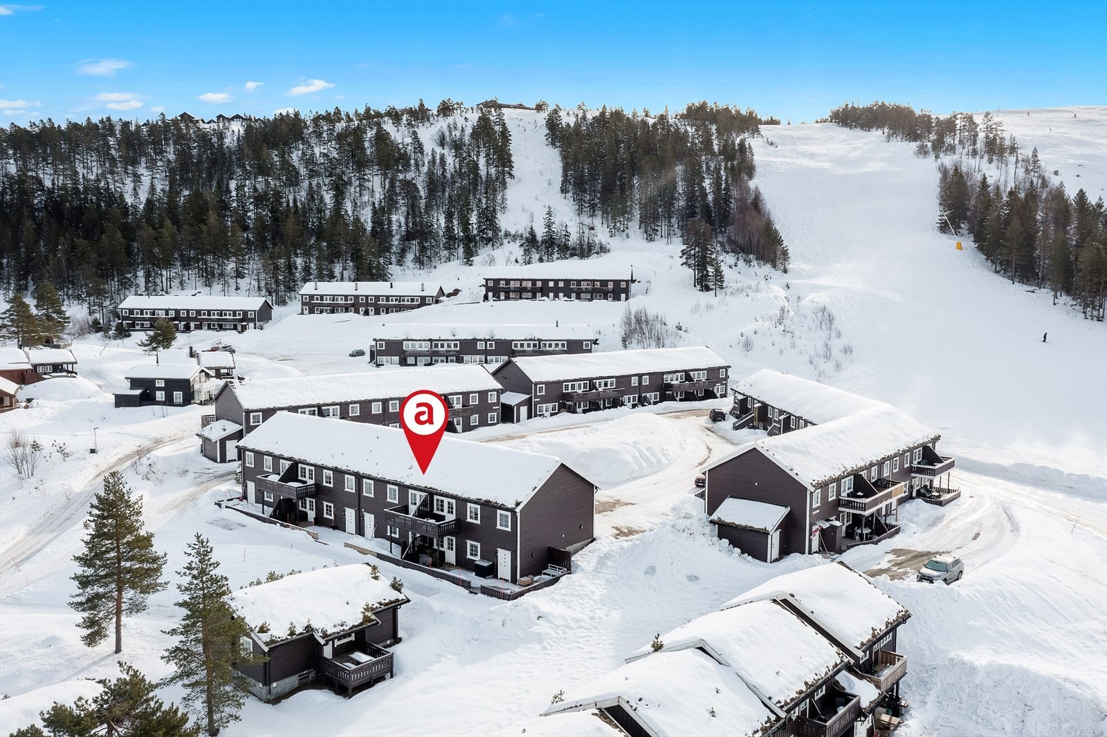 Vinterparadiset Gautefall er et av Telemarks største skisteder, og ligger sentralt i Sør-Norge, mellom Drangedal og Nissedal/Treungen. Galleribilde