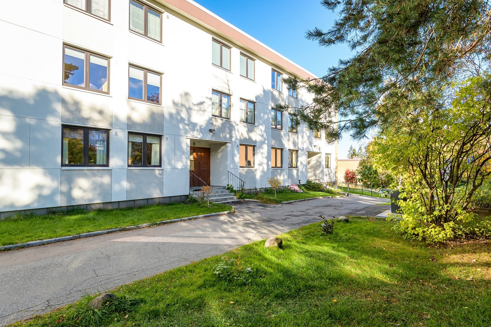 Velkommen inn til en hyggelig visning i Erlends vei 46! Galleribilde