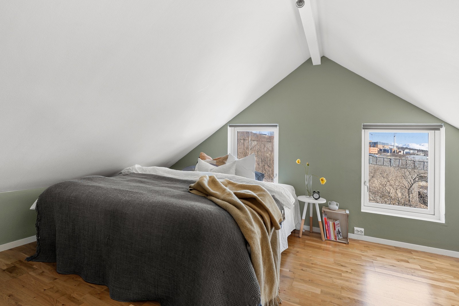 Soverom i 2 i loftsetasjen. Galleribilde