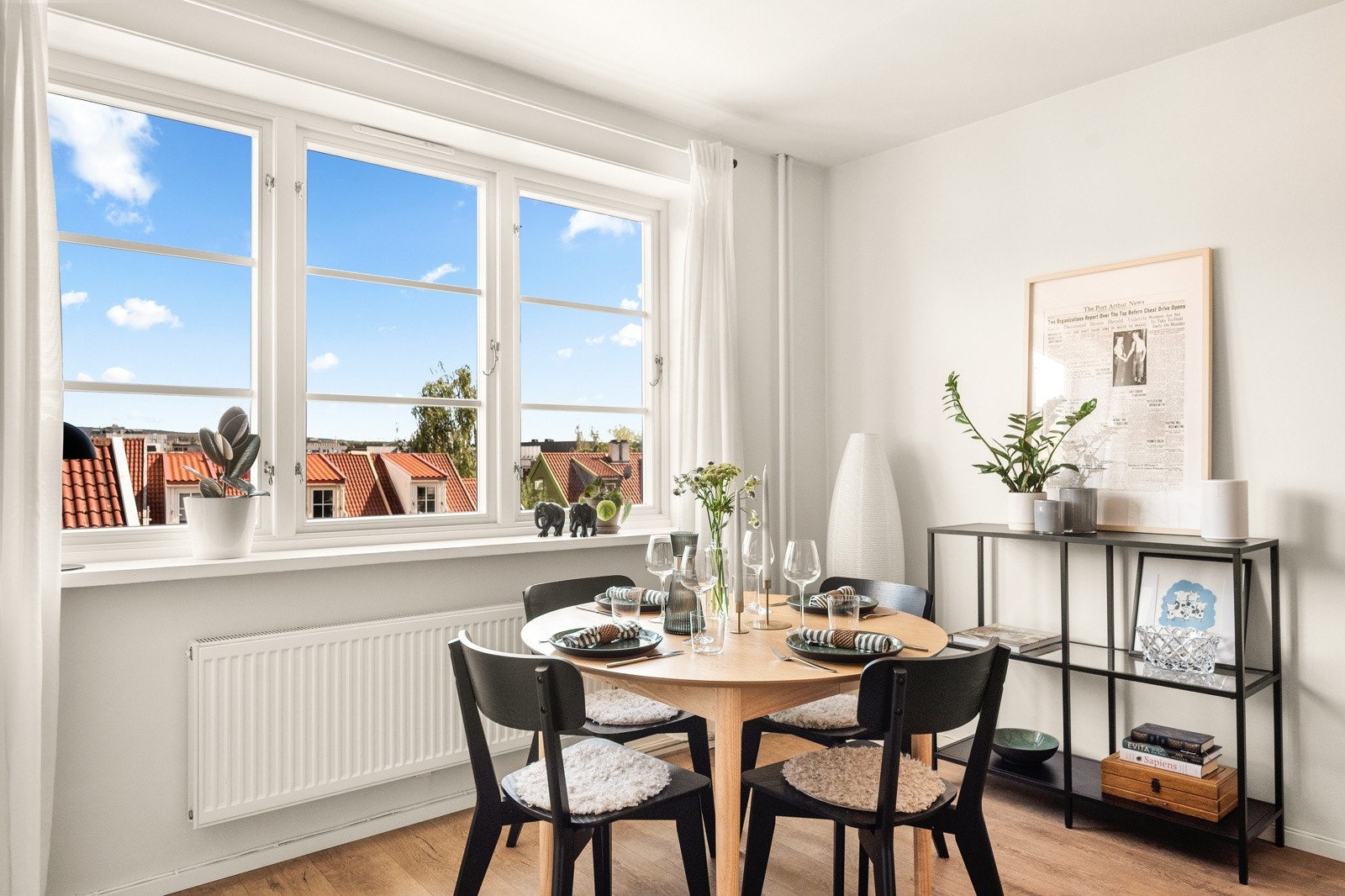 Velkommen til Maridalsveien 64C - en lys og delikat 2-roms med nydelig utsyn mot vakker trehusbebyggelse! Galleribilde