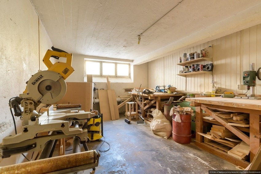 Snekkerverksted i borettslaget. Galleribilde