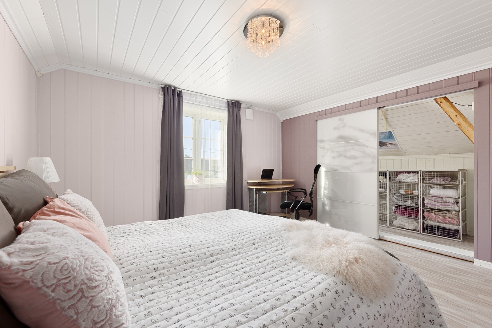 Ønskes et tredje soverom er det mulighet for etablering av dette i deler av stue i første etasje. Galleribilde