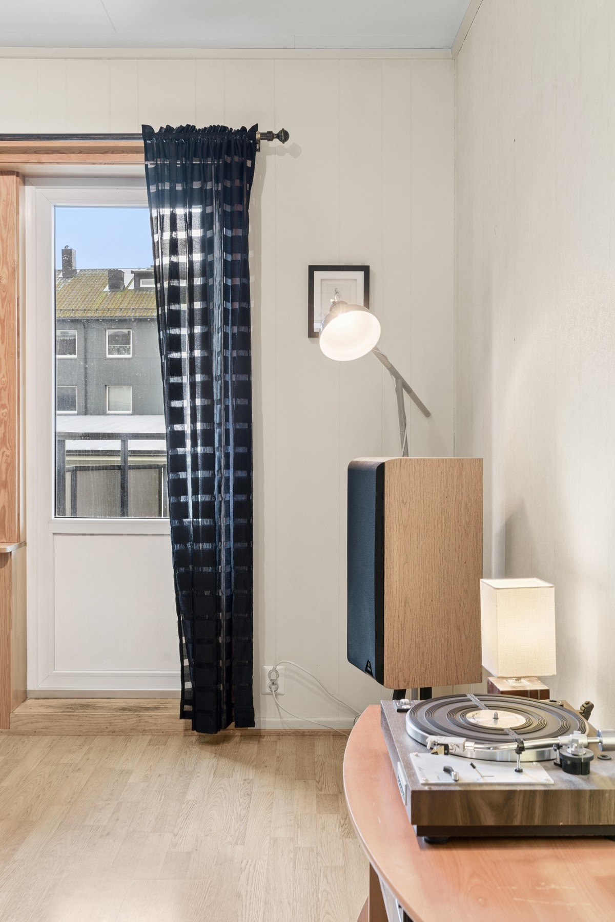 Fra stuen er det utgang til en balkong av god størrelse. Galleribilde