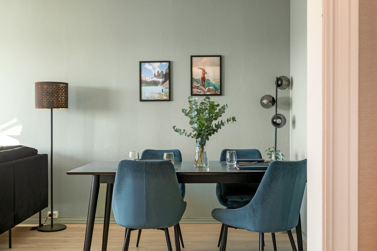 Her er det plass til å invitere på middag. Galleribilde