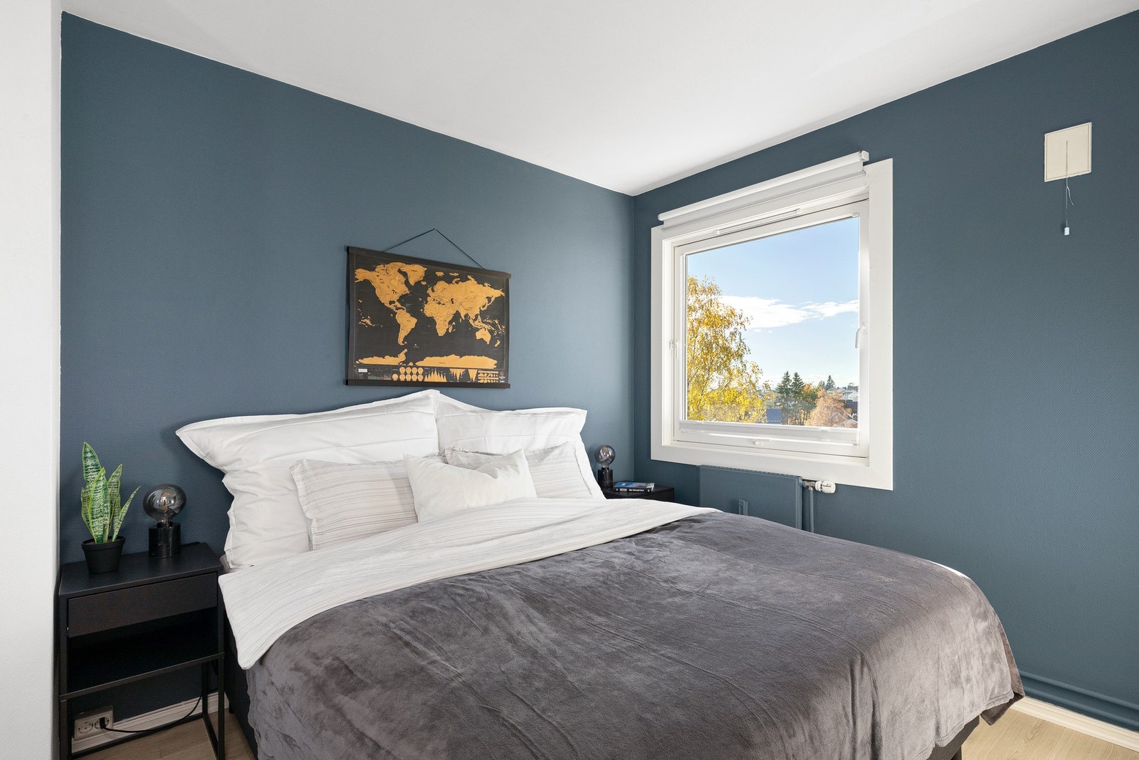 Lunt og behagelig soverom. Galleribilde