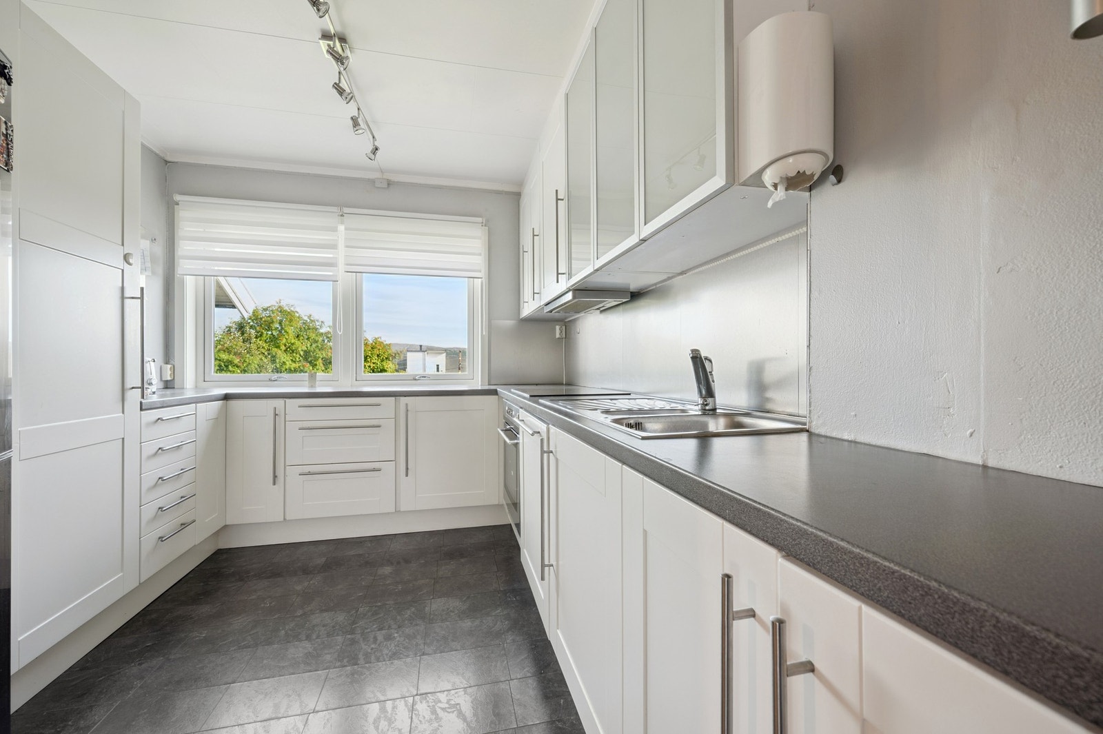 Kjøkkenet er fra 2009 Galleribilde